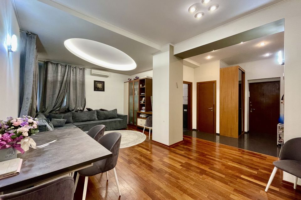 Продаётся 3-комнатная квартира, 77.6 м²