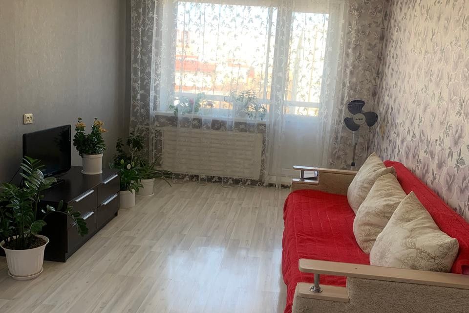 Продаётся 3-комнатная квартира, 57.5 м²