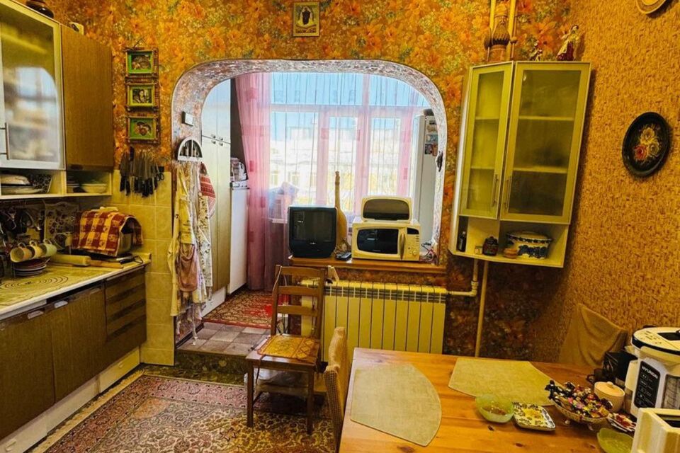 Продаётся 3-комнатная квартира, 69.5 м²