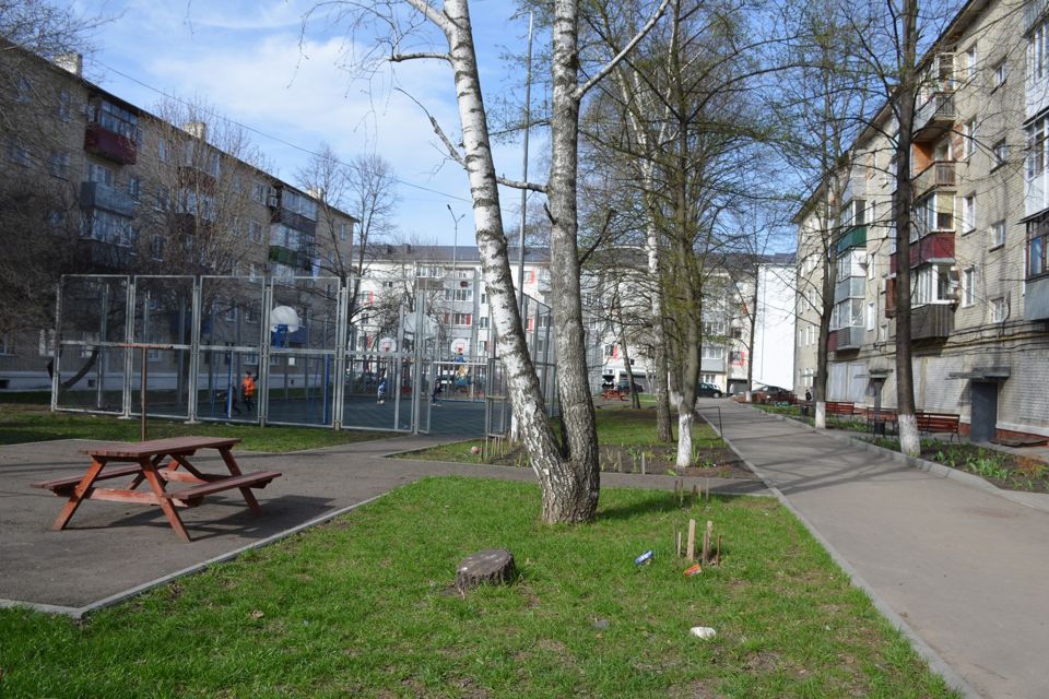 Продаётся 3-комнатная квартира, 50.6 м²