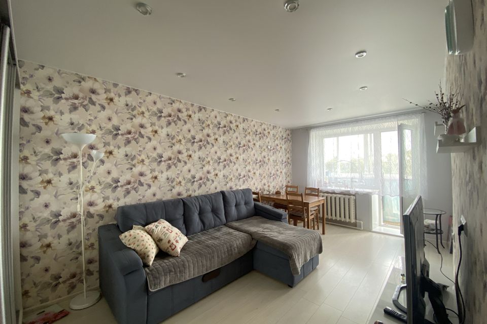 Продаётся 3-комнатная квартира, 61.8 м²