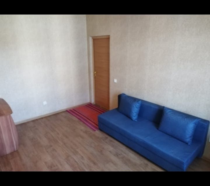 Продаётся 3 комнаты в 3-комн. квартире, 14.3 м²