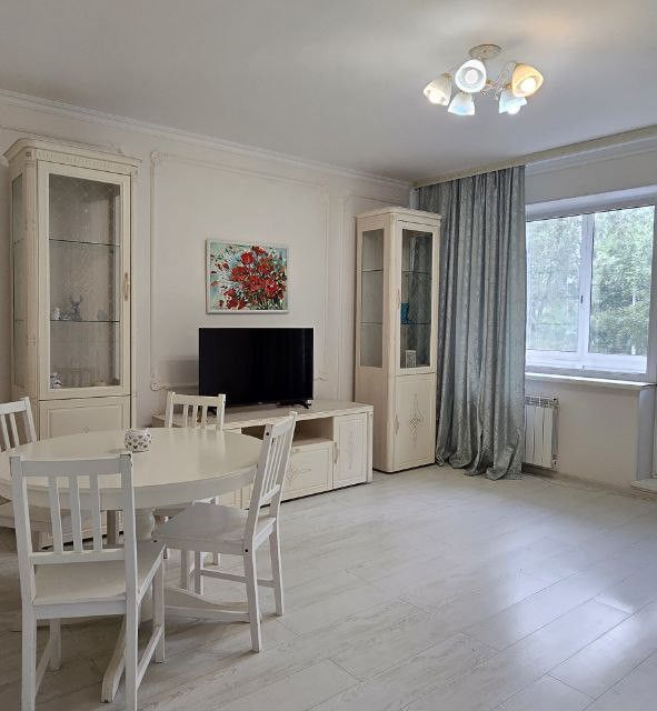 Продаётся 3-комнатная квартира, 65.6 м²