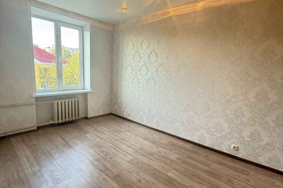 Продаётся 4-комнатная квартира, 87.8 м²