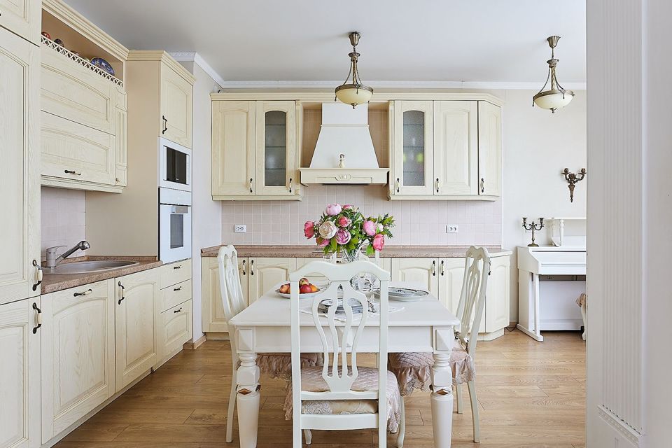 Продаётся 4-комнатная квартира, 118 м²