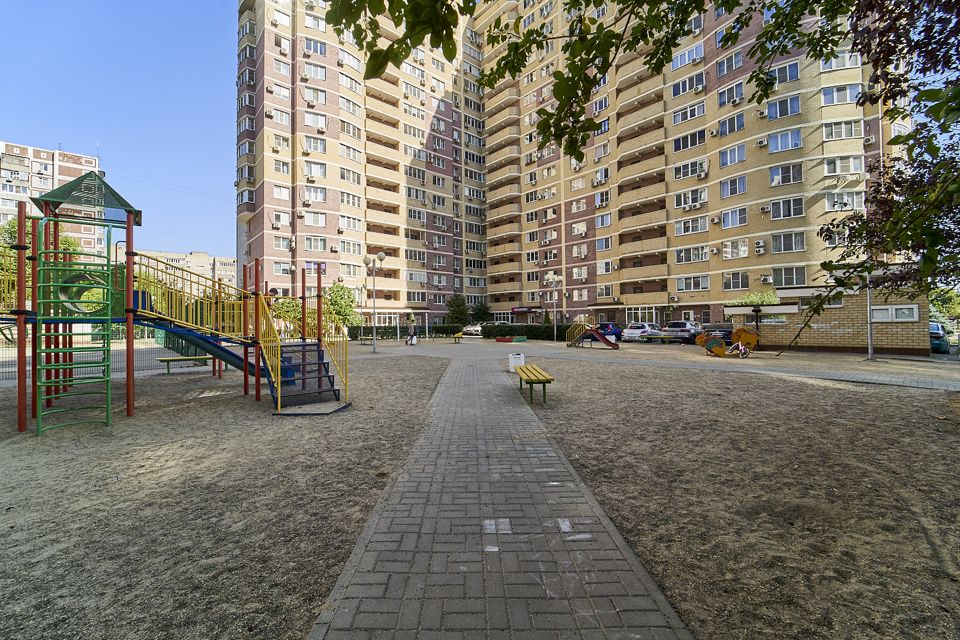 Продаётся 1-комнатная квартира, 42 м²