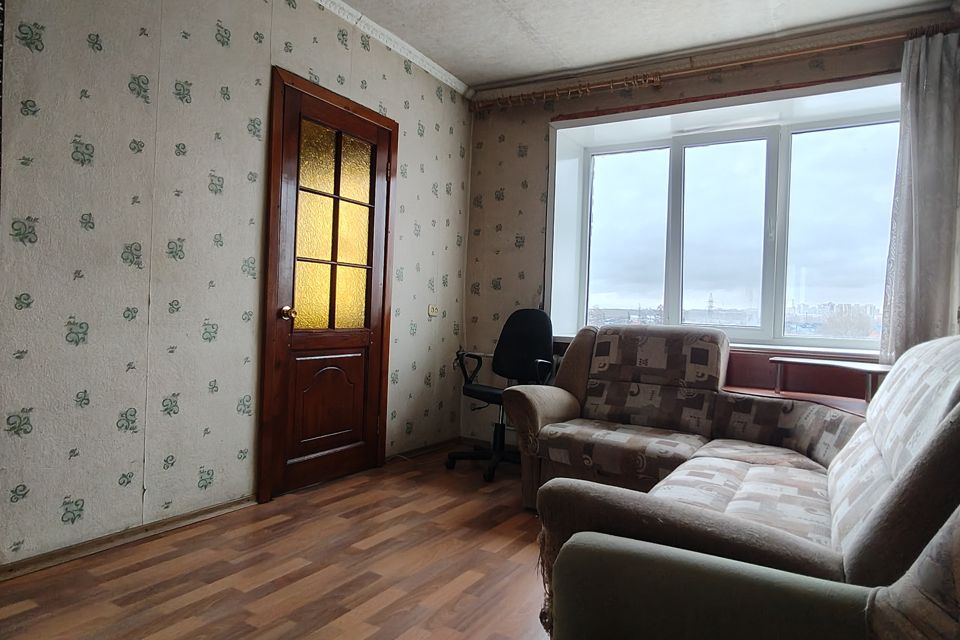 Продаётся 4-комнатная квартира, 61.4 м²