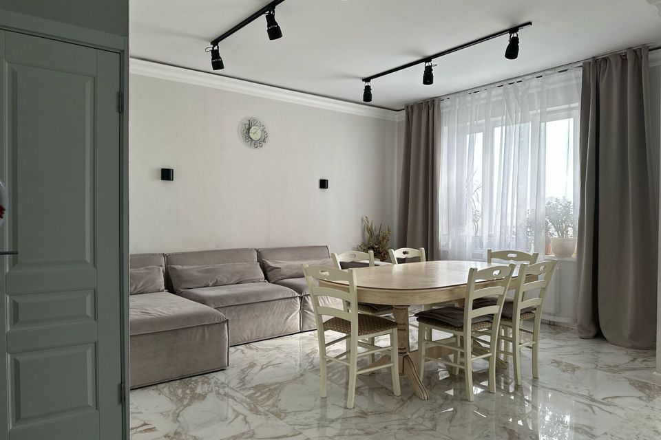 Продаётся 3-комнатная квартира, 83.7 м²