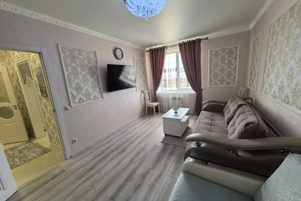 Продаётся 1-комнатная квартира, 42.3 м²