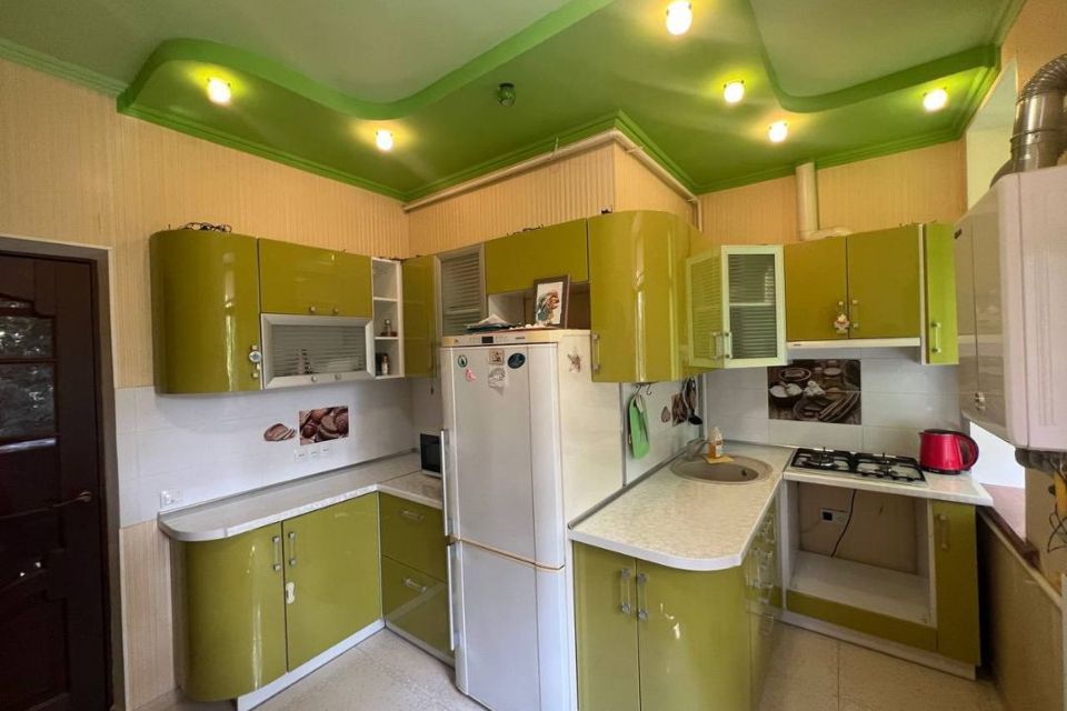 Продаётся 3-комнатная квартира, 55 м²