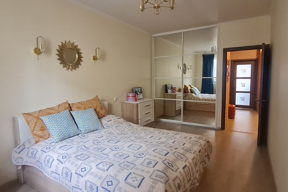 Продаётся 2-комнатная квартира, 66.5 м²