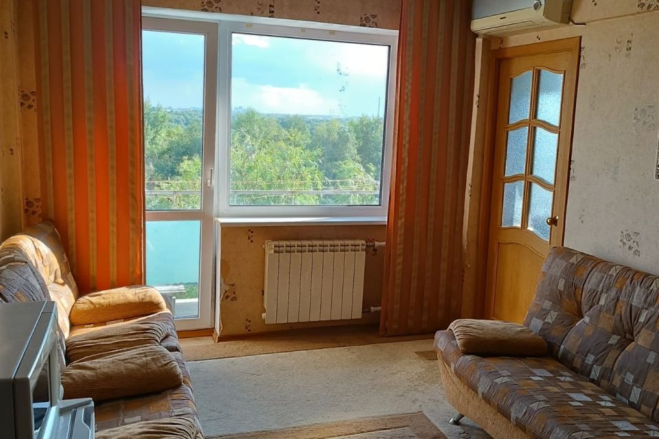 Продаётся 3-комнатная квартира, 58.9 м²