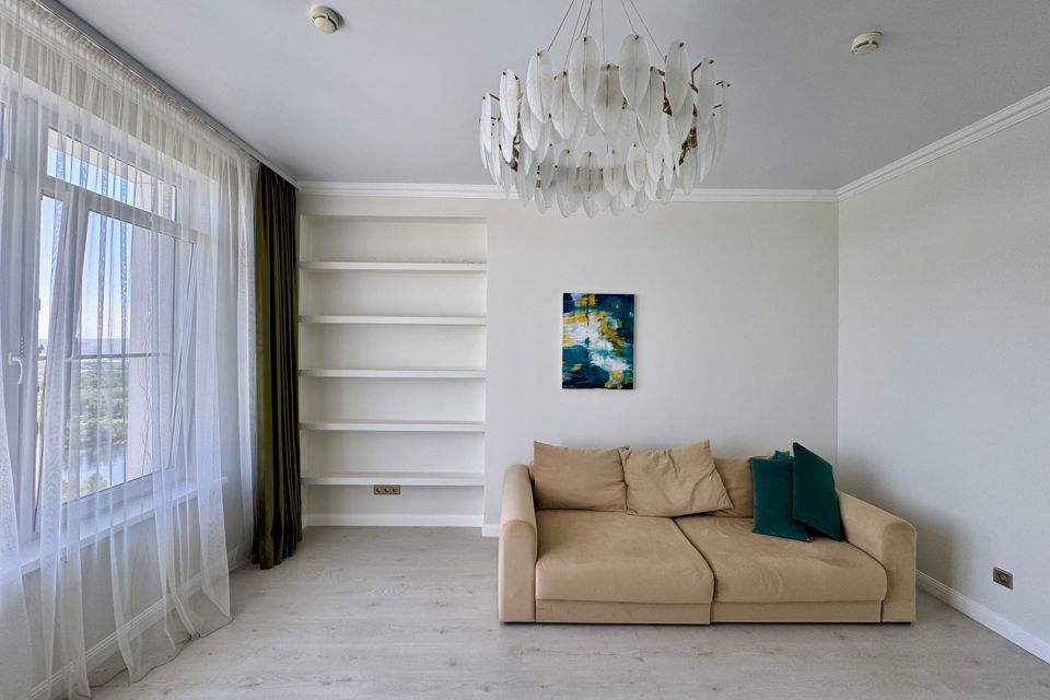 Продаётся 2-комнатная квартира, 74.4 м²