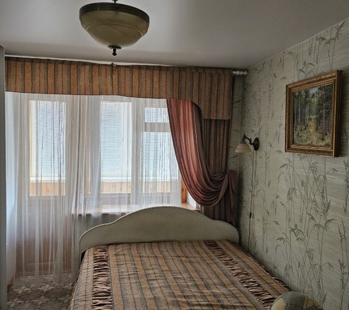 Продаётся 4-комнатная квартира, 63 м²