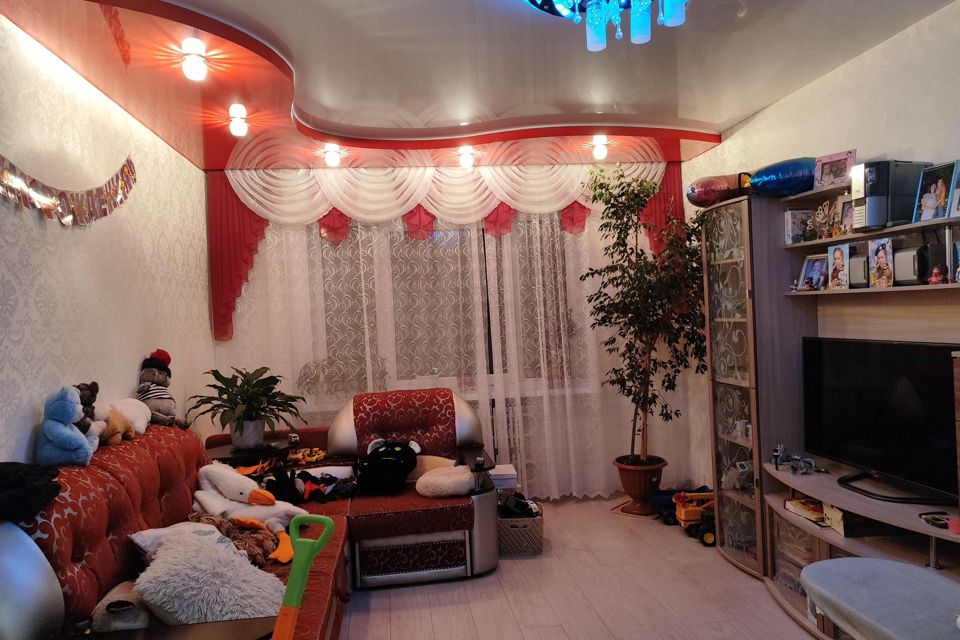 Продаётся 3-комнатная квартира, 62.8 м²