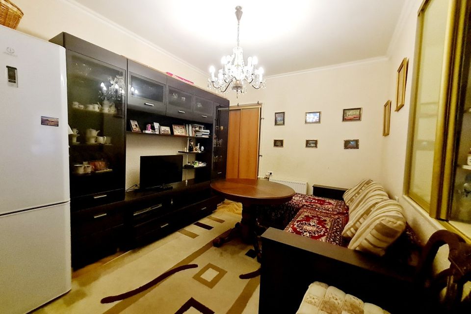 Продаётся 2 комнаты в 5-комн. квартире, 29.5 м²