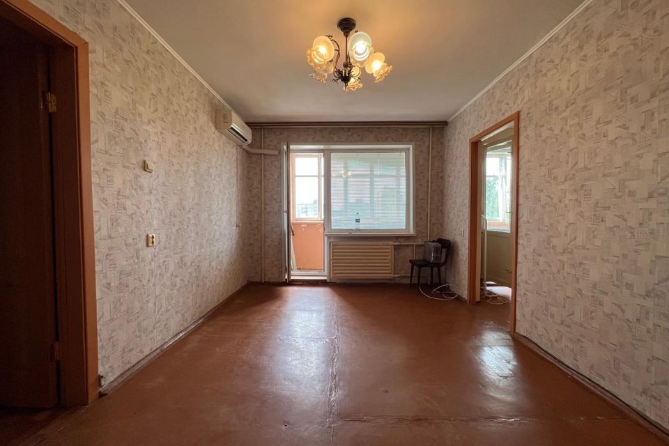 Продаётся 3-комнатная квартира, 52.3 м²