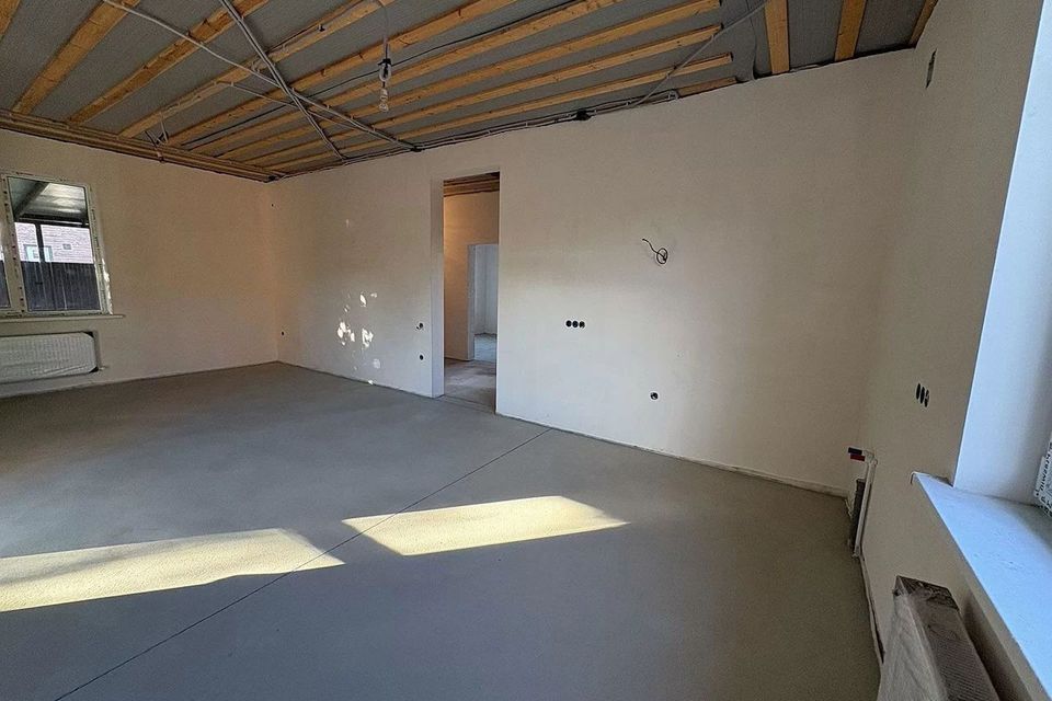 Продаётся 3-этажный дом, 105 м²