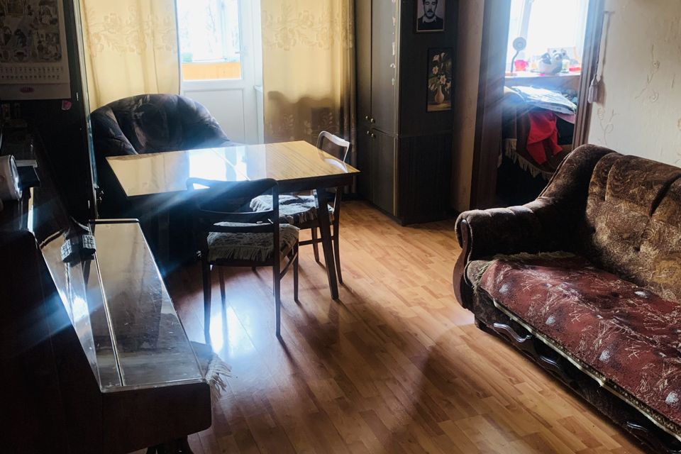Продаётся 3-комнатная квартира, 57 м²