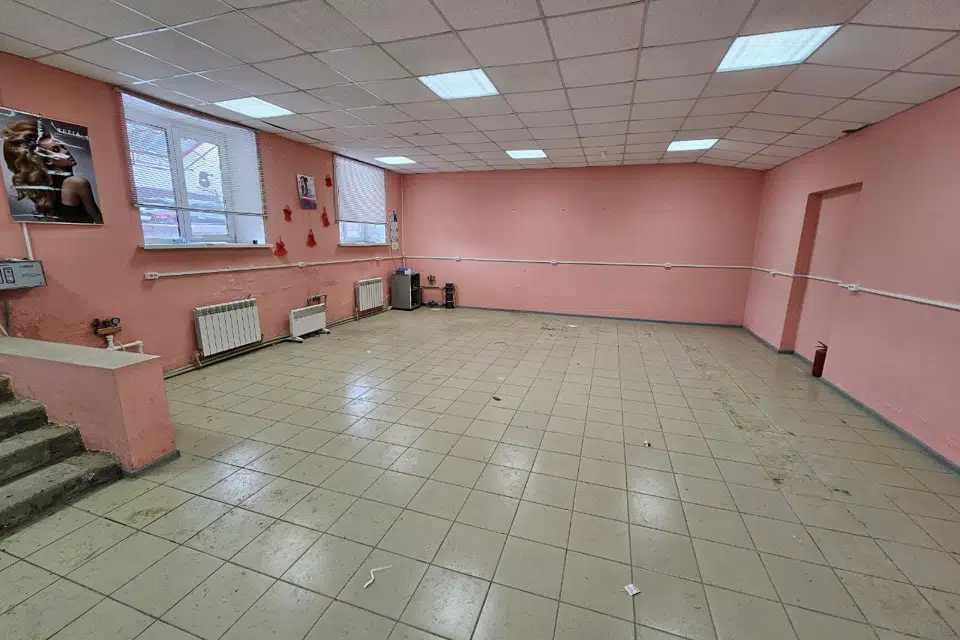 Сдаётся помещение своб. назначения, 100 м²