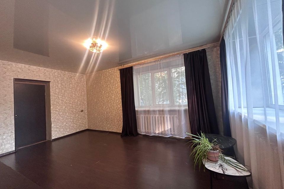 Продаётся 3-комнатная квартира, 60 м²