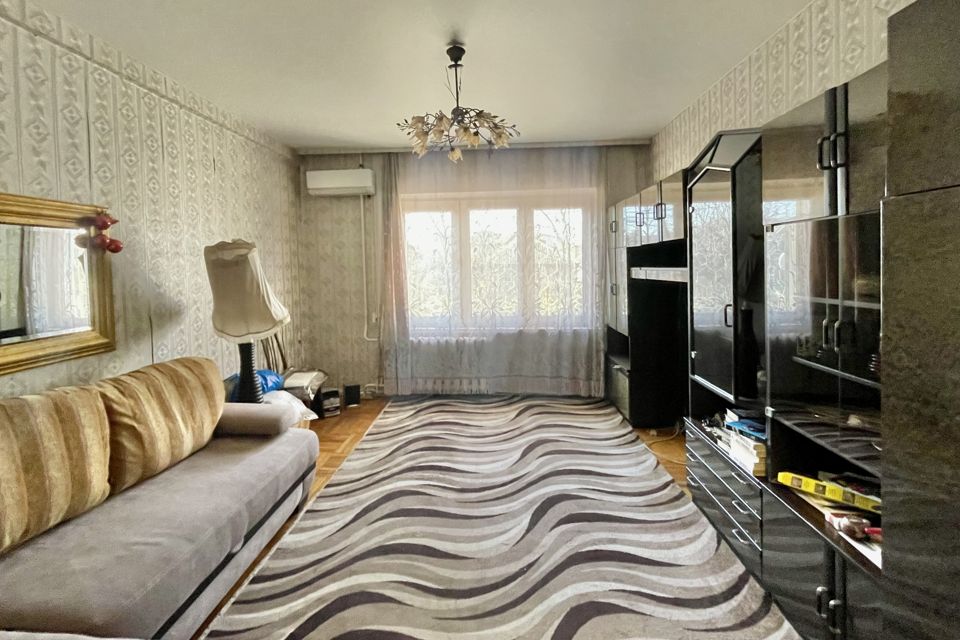 Продаётся 4-комнатная квартира, 88 м²