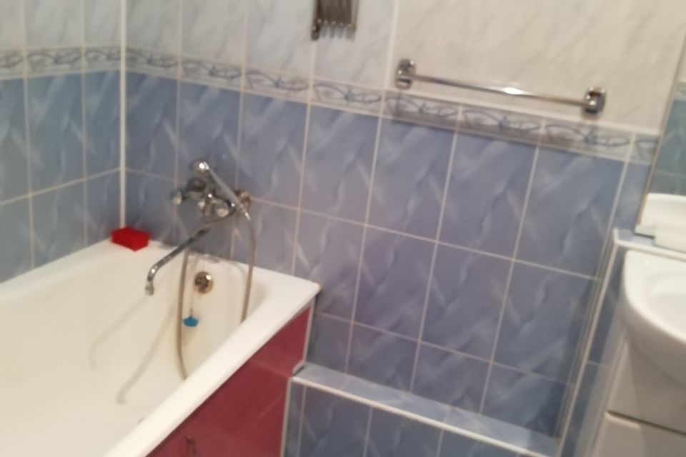 Сдаётся 2-комнатная квартира, 58 м²