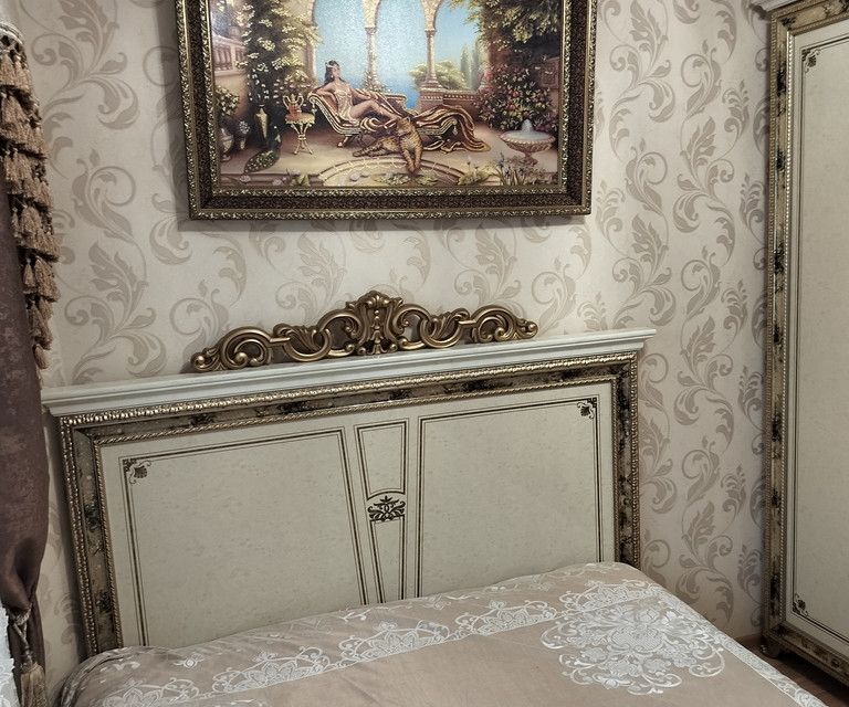 Продаётся 4-комнатная квартира, 59.9 м²