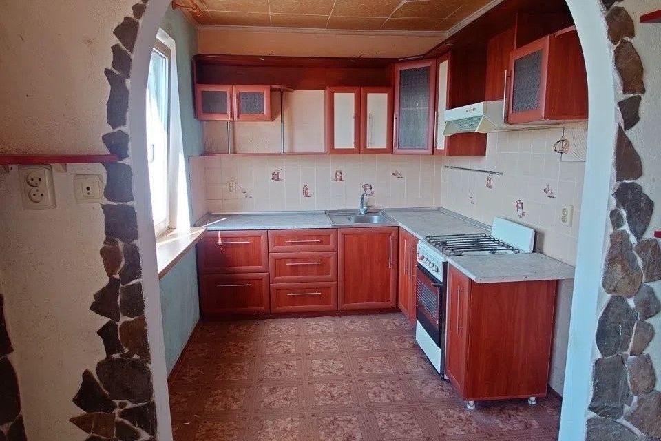Продаётся 4-комнатная квартира, 82 м²