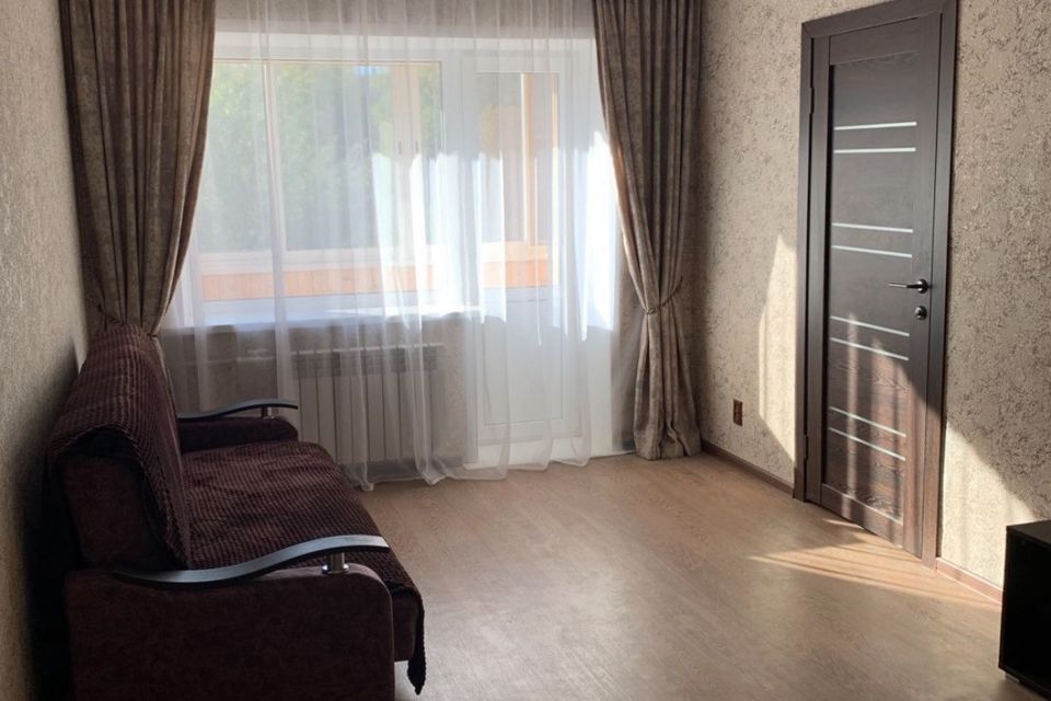 Сдаётся 2-комнатная квартира, 42.6 м²