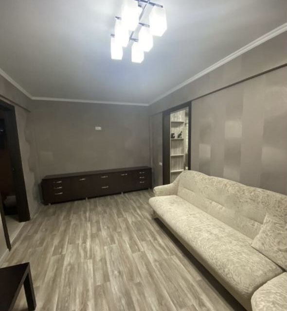 Продаётся 3-комнатная квартира, 58.8 м²