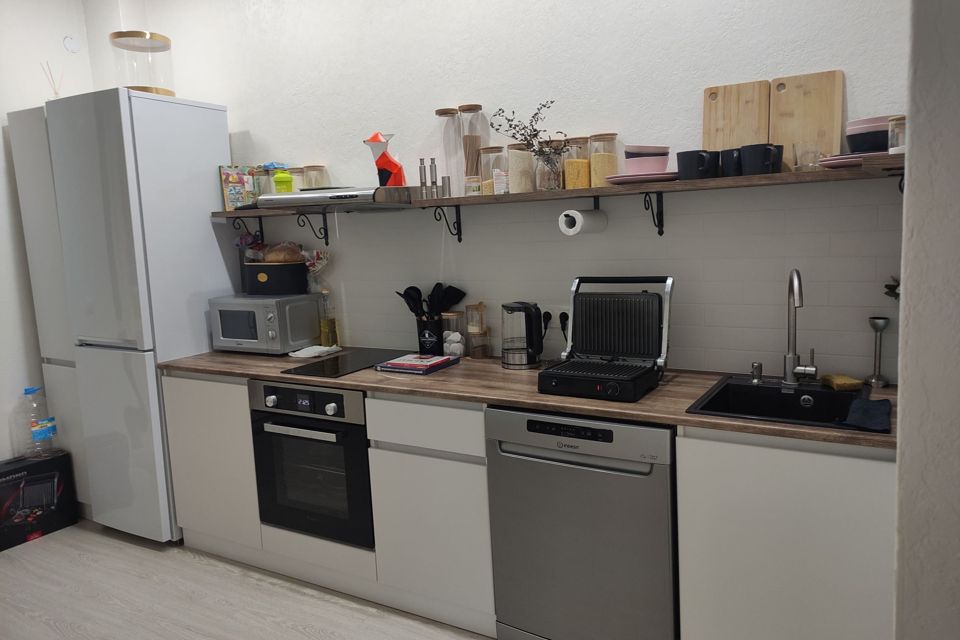 Продаётся 3-комнатная квартира, 71 м²