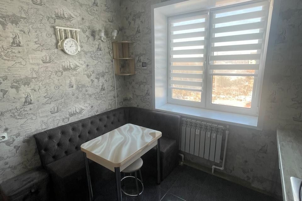 Продаётся 1-комнатная квартира, 35.9 м²