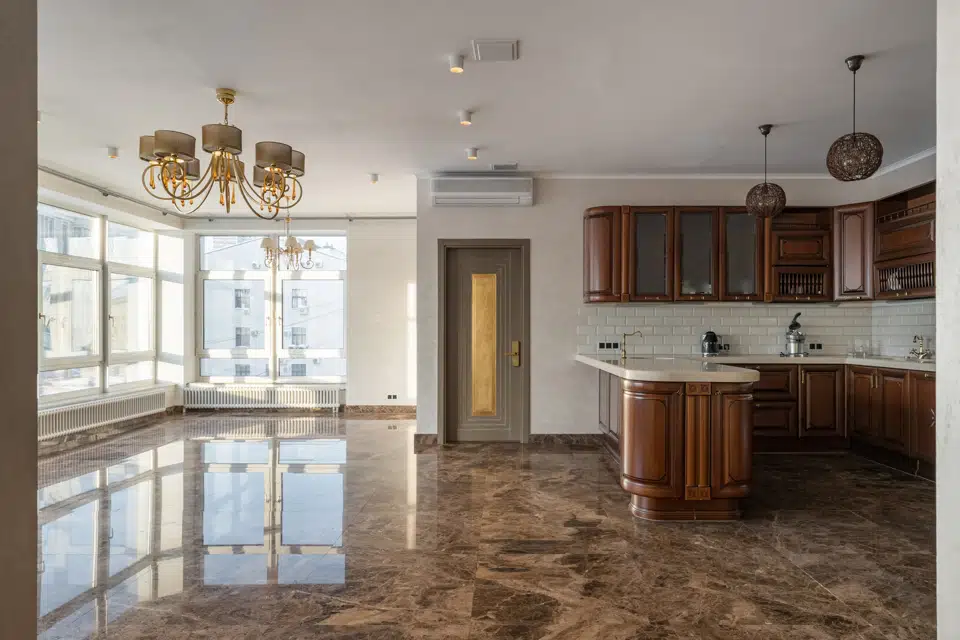 Продаётся 3-комнатная квартира, 190 м²