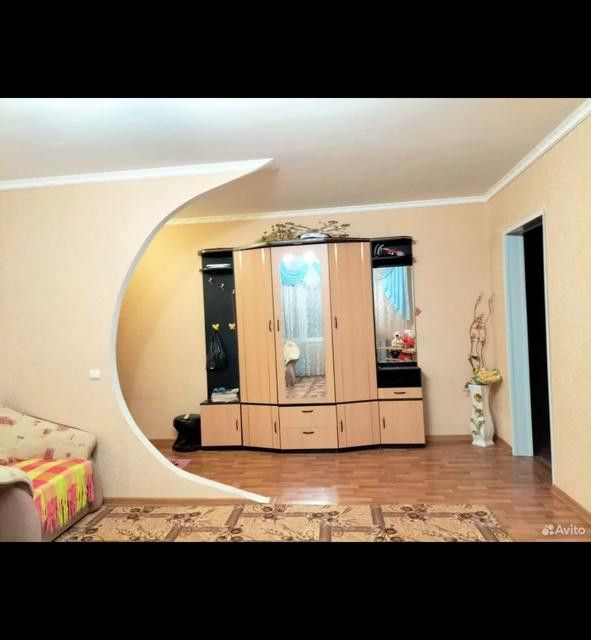 Продаётся 4-комнатная квартира, 81 м²