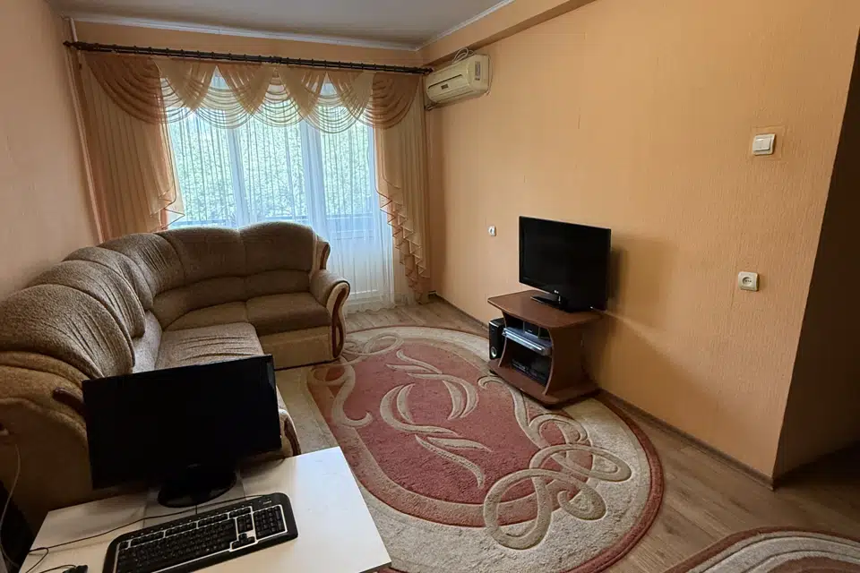 Продаётся 3-комнатная квартира, 64.9 м²