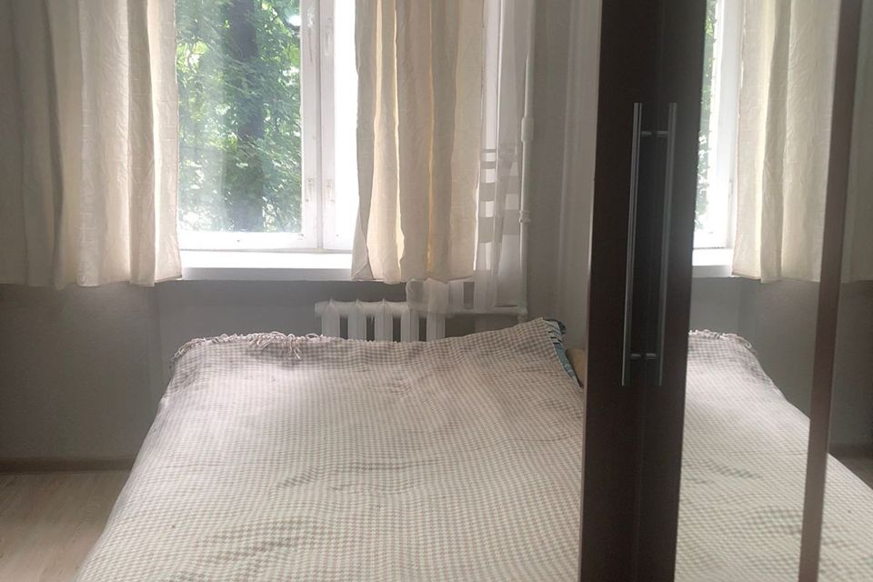 Продаётся комната в 3-комн. квартире, 10.4 м²