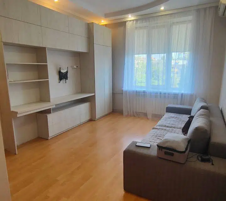 Продаётся 1-комнатная квартира, 38 м²