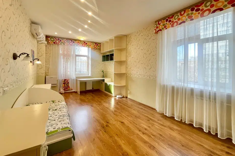 Продаётся 3-комнатная квартира, 80 м²