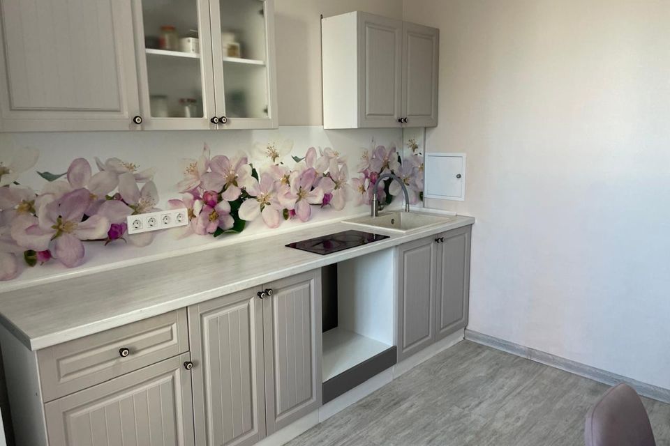 Продаётся 2-комнатная квартира, 60.9 м²