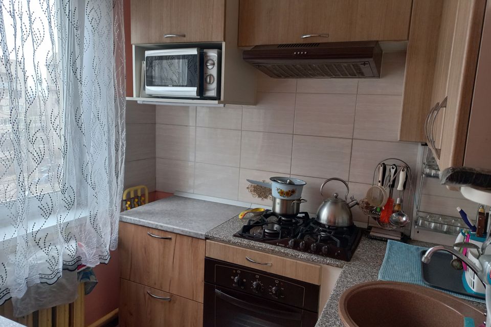 Продаётся 3-комнатная квартира, 57.6 м²
