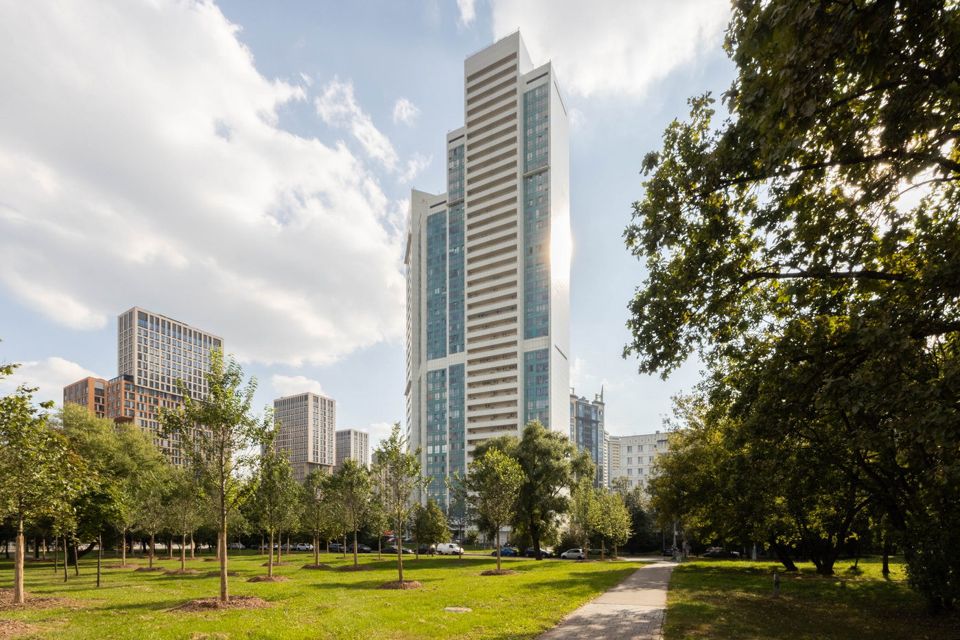 Продаётся 4-комнатная квартира, 112.1 м²