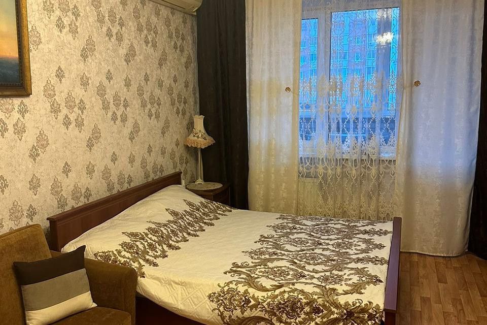 Сдаётся 3-комнатная квартира, 118 м²