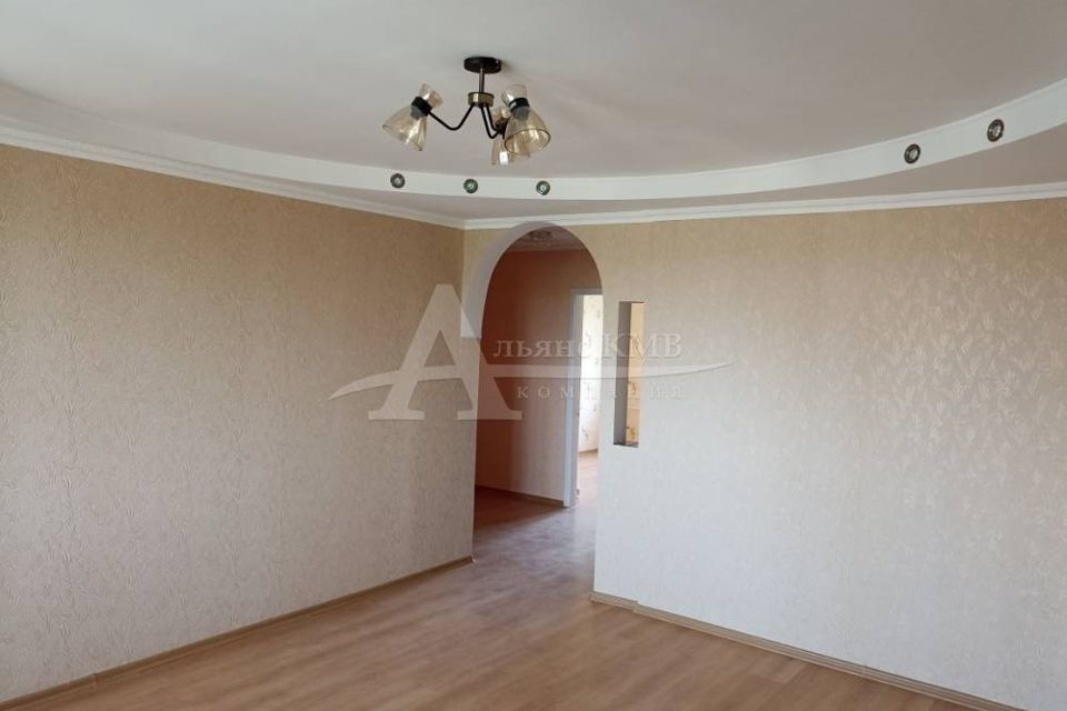Продаётся 4-комнатная квартира, 75 м²