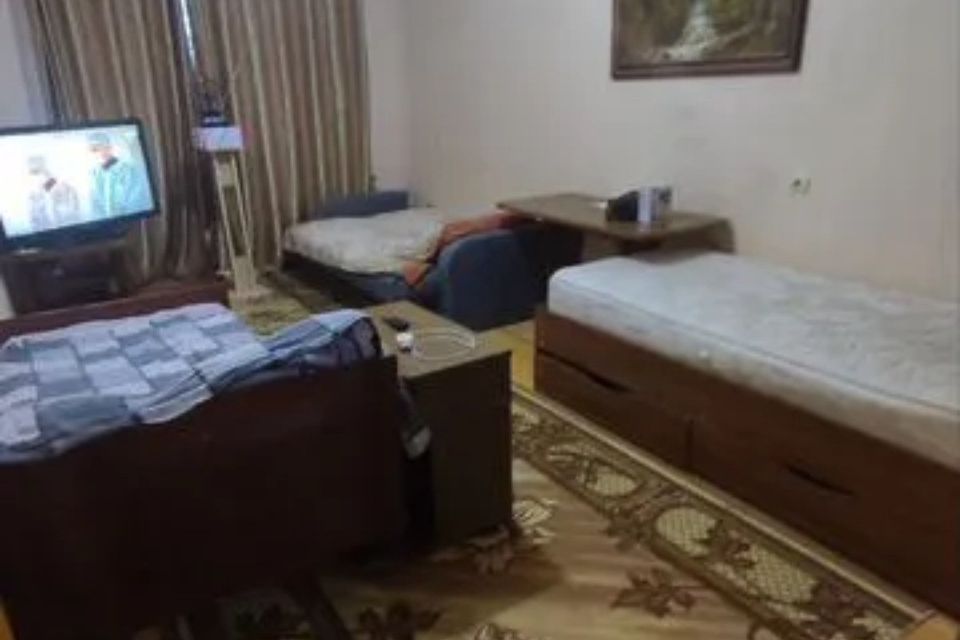 Продаётся 1-комнатная квартира, 46 м²