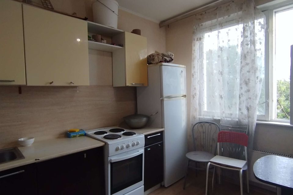 Сдаётся 2-комнатная квартира, 56 м²