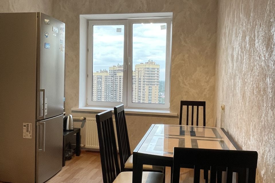 Продаётся 2-комнатная квартира, 57.7 м²