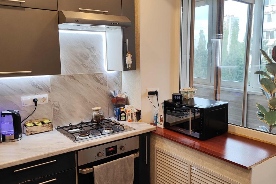 Продаётся 1-комнатная квартира, 37.3 м²