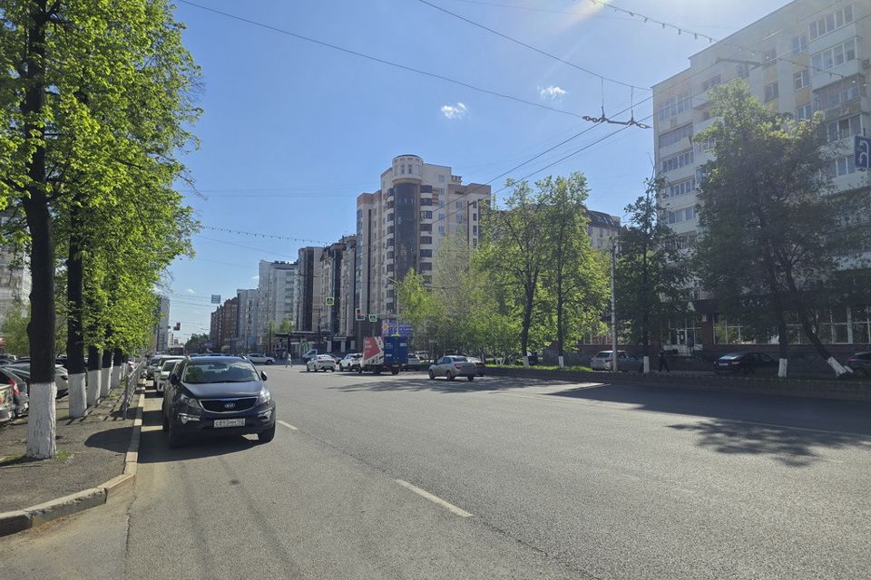 Продаётся 3-комнатная квартира, 50.7 м²