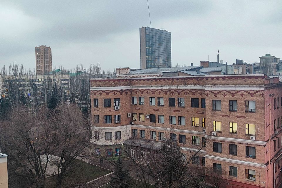 Продаётся 3-комнатная квартира, 65.2 м²